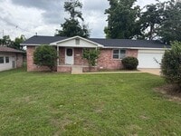 Building Photo - 904 NW 11th St