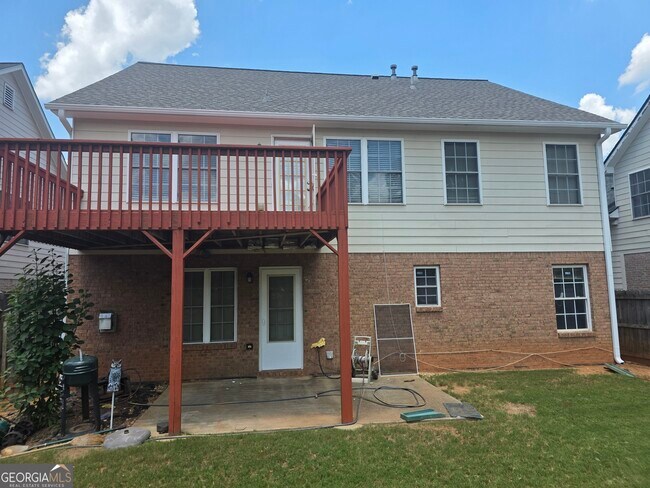 Building Photo - 4550 Parkview Walk Dr