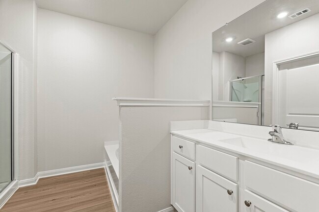 Building Photo - 10811 Bright Beacon Dr