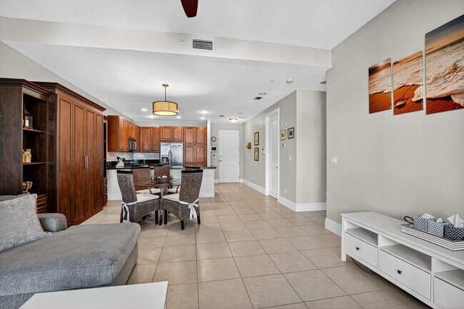 Building Photo - 226 N Latitude Cir