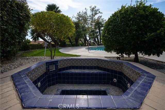 Building Photo - 984 La Cresta Pl