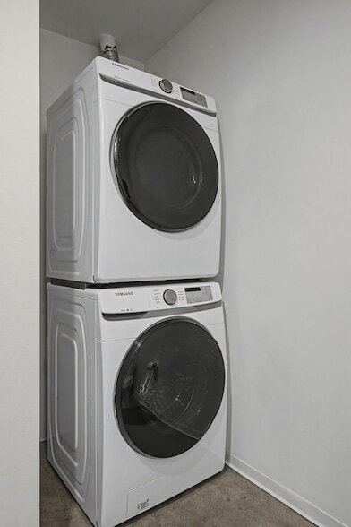 Building Photo - 2115 Yeaman Pl