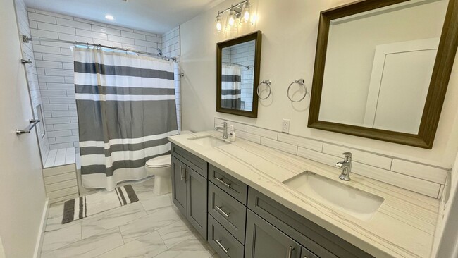Building Photo - FULLY FURNISHED, STUNNING, BRAND NEW CONST...