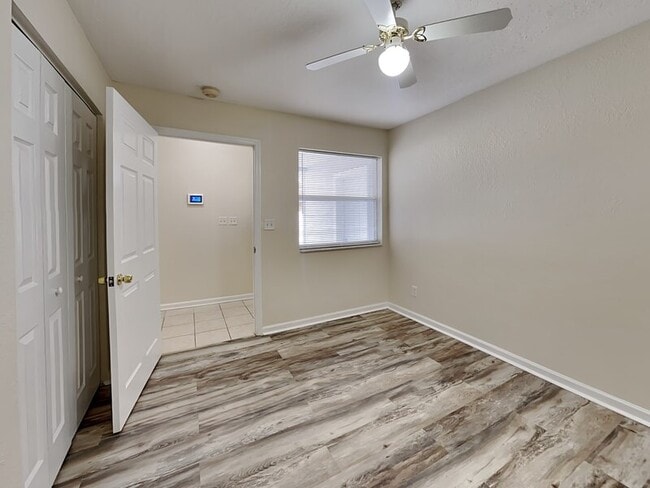 Building Photo - 155 Plainview Dr
