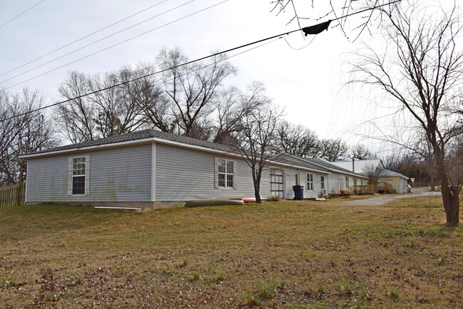 Building Photo - 6271 W Cedar Meadows Ln