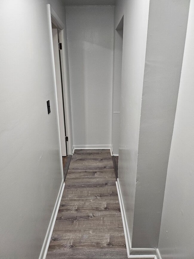 Building Photo - 850 Union St