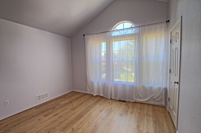 Building Photo - 17375 E Rice Cir