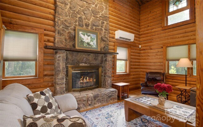 Building Photo - 2038 Toms Creek Rd