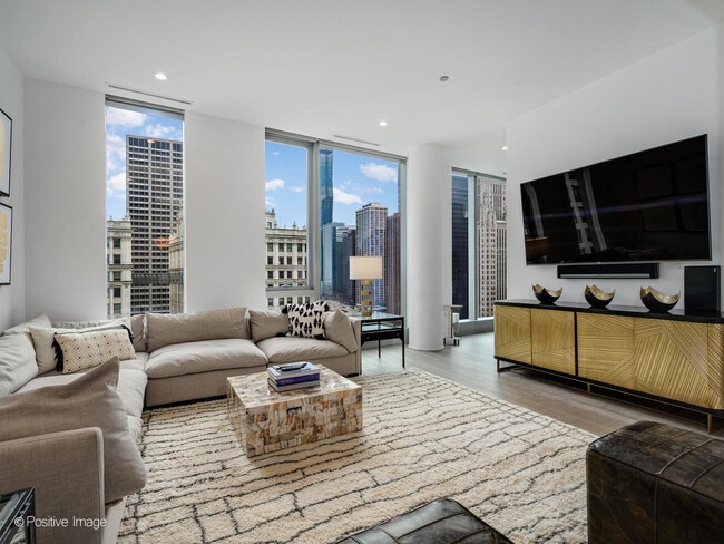 Building Photo - 403 N Wabash Ave