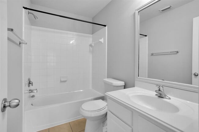 Building Photo - 26 Valewood Pl