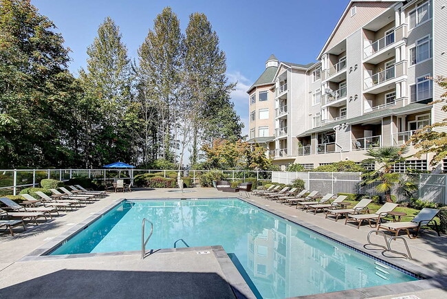 Building Photo - Pinnacle on Lake Washington
