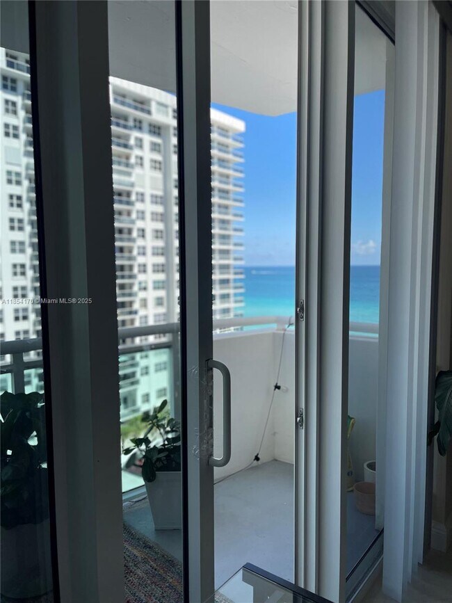 Building Photo - 3001 S Ocean Dr