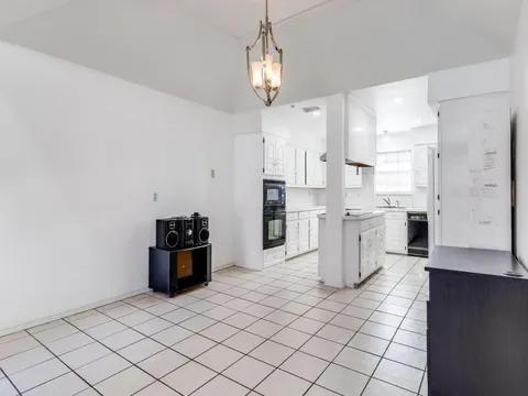 Building Photo - 5910 Buffridge Trail