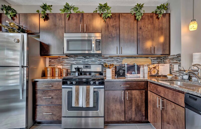 Primary Photo - 240 E Illinois St