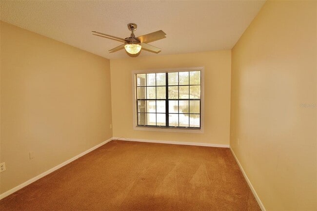 Building Photo - 3400 Crystal Ct W