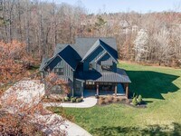 Building Photo - 180 Twin Sisters Ln