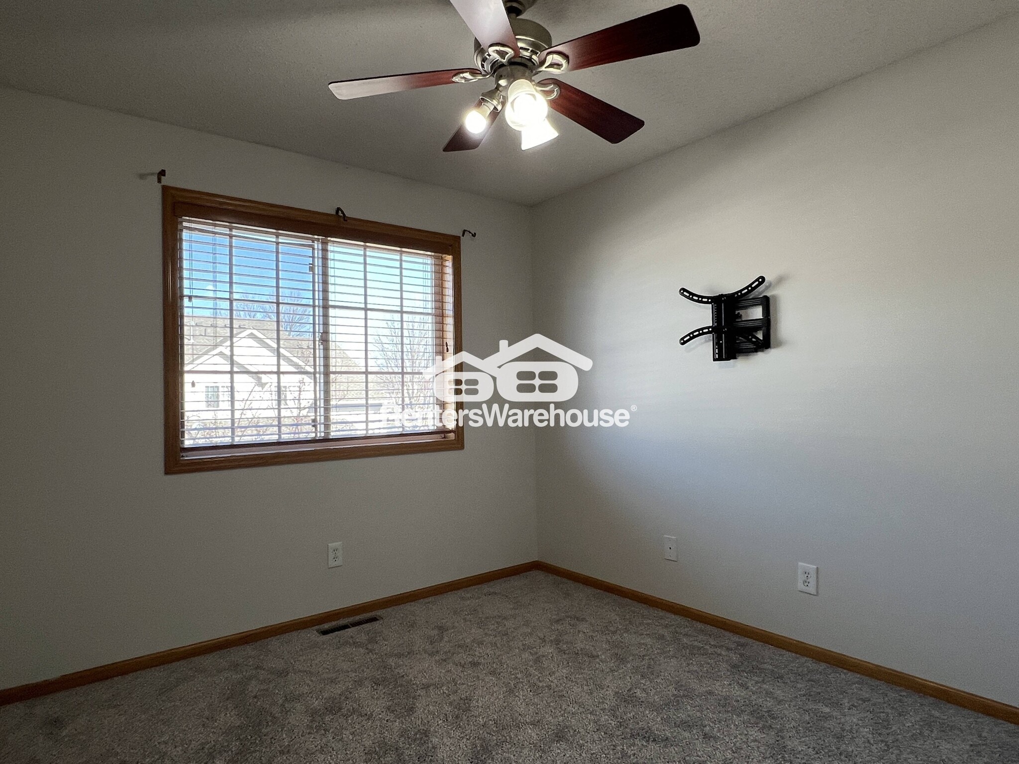 Building Photo - 17343 River Birch Ln S E