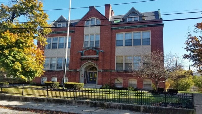 Primary Photo - 41 Prospect St