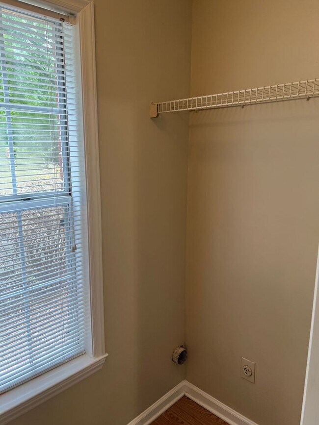 Building Photo - 6611-7227 Bevington Duplex