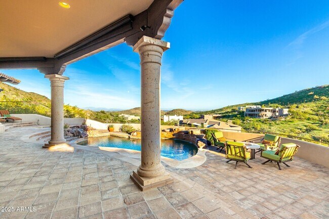 Building Photo - 1930 E Desert Willow Dr