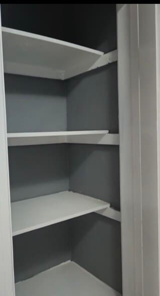 Building Photo - 416 Division Ave NE