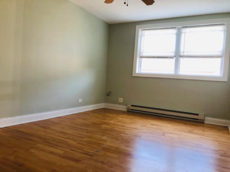 Building Photo - 2620 W Catalpa Ave