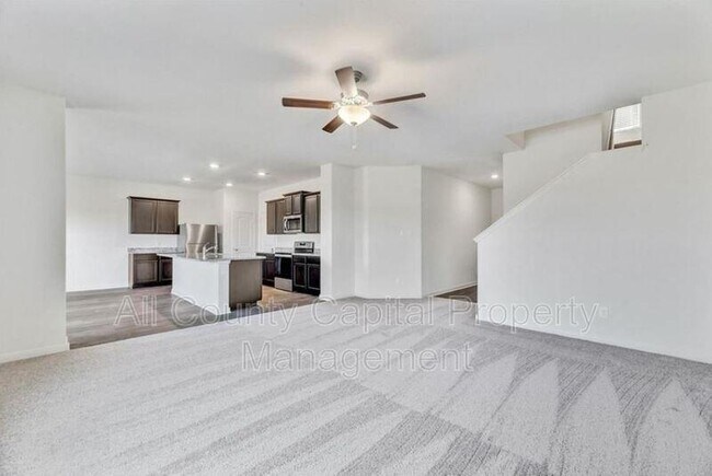 Building Photo - 18505 Quiet Range Dr