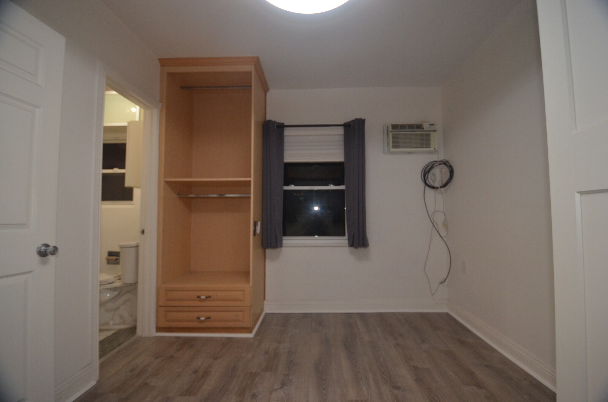 Building Photo - 19201 Strathern St