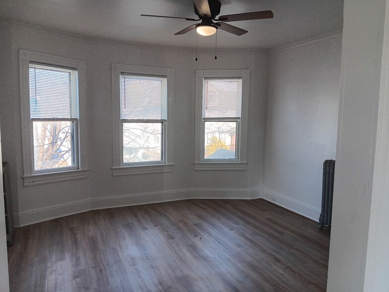 Building Photo - 536 Harrison Ave