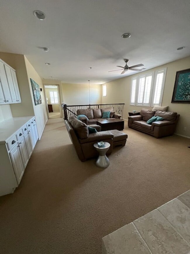 Building Photo - Beautiful, Expansive Paseo Del Sol Pool Home for Rent