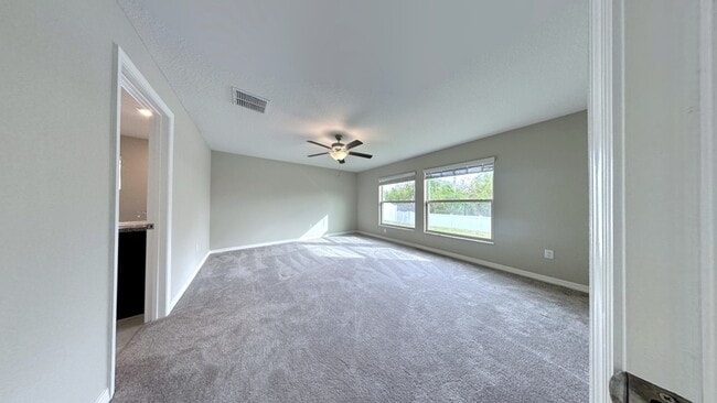 Building Photo - 376 Rain Berry Ave