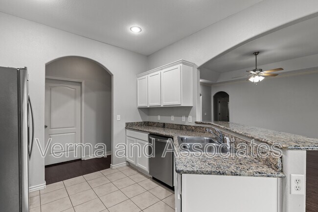 Building Photo - 4307 SW Fieldstone Blvd
