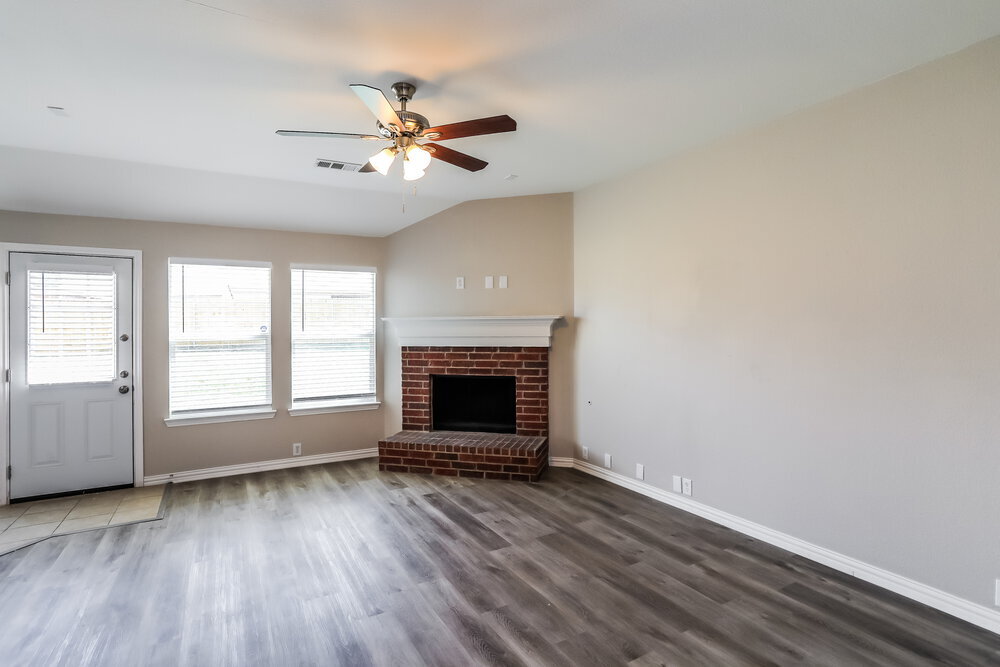 Building Photo - 1813 Sparrow Ln
