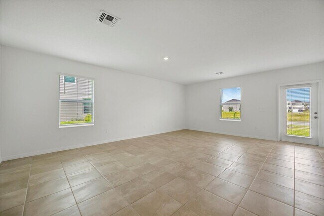 Building Photo - Lakewood Ranch Newer Build - 5 Bedroom Hom...