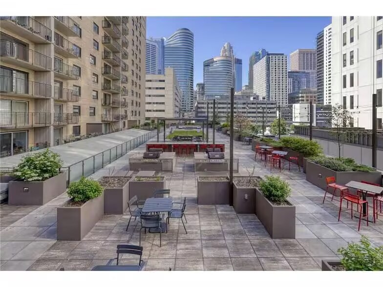 community patio deck - 121 S Washington Ave