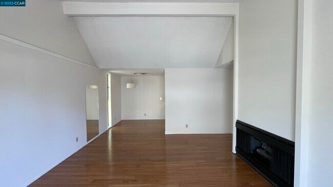 Building Photo - 2650 Jones Rd