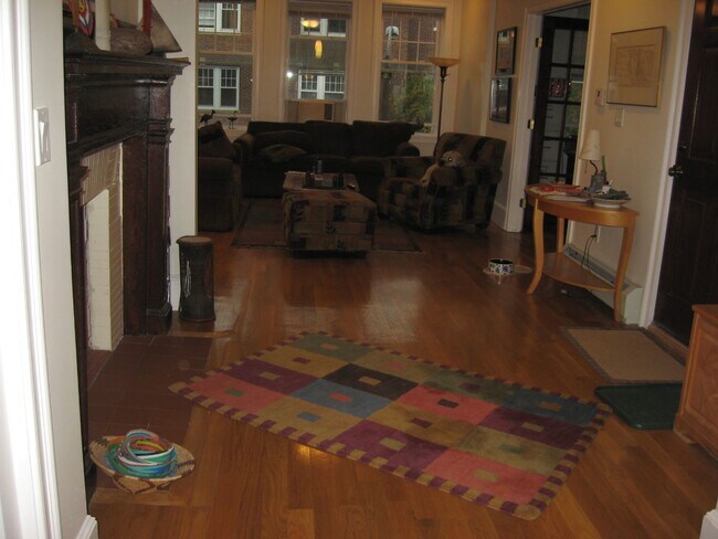 Building Photo - Coolidge Corner Area of Brookline, In-Unit Washer and Dryer, One Parking Space is Included