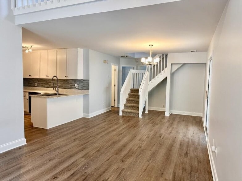 Building Photo - 2651 St Charles Ln NW