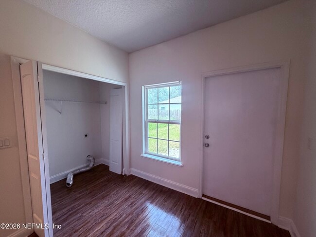 Building Photo - 6609 Osceola St