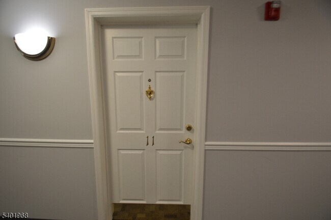 Building Photo - 1 Jenny Lind St