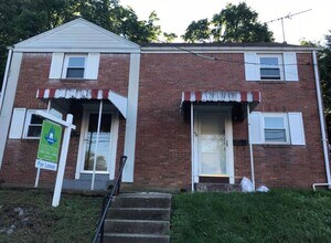 Building Photo - 46 Wenzell Pl