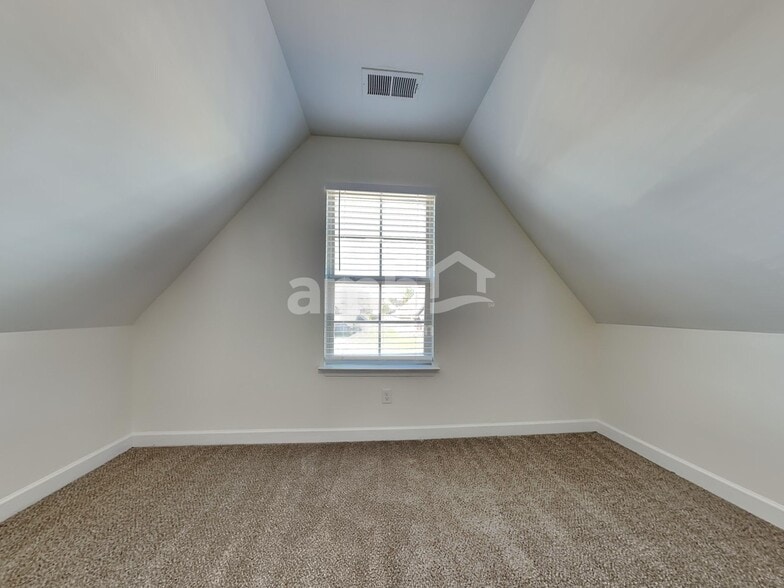 Building Photo - 2653 Molly Ln