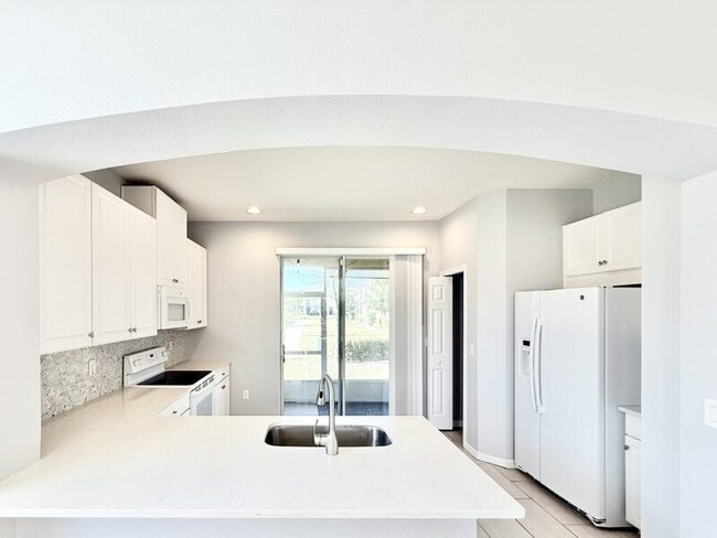 Building Photo - 7031 White Treetop Pl