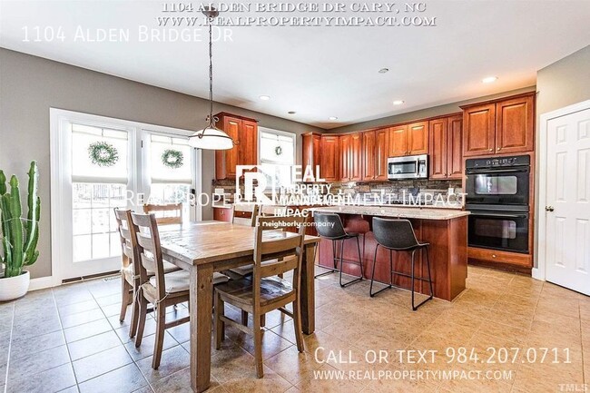 Building Photo - 1104 Alden Bridge Dr