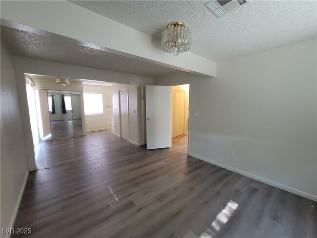 Building Photo - 2784 Belcastro St