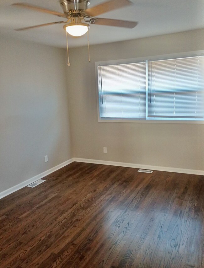 Building Photo - Beautifully Updated Home in KCMO!