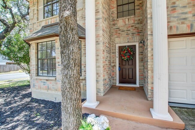 Building Photo - 17516 Klamath Falls Dr
