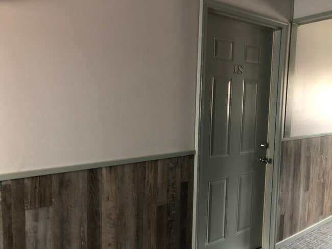 Building Photo - 1594 English St