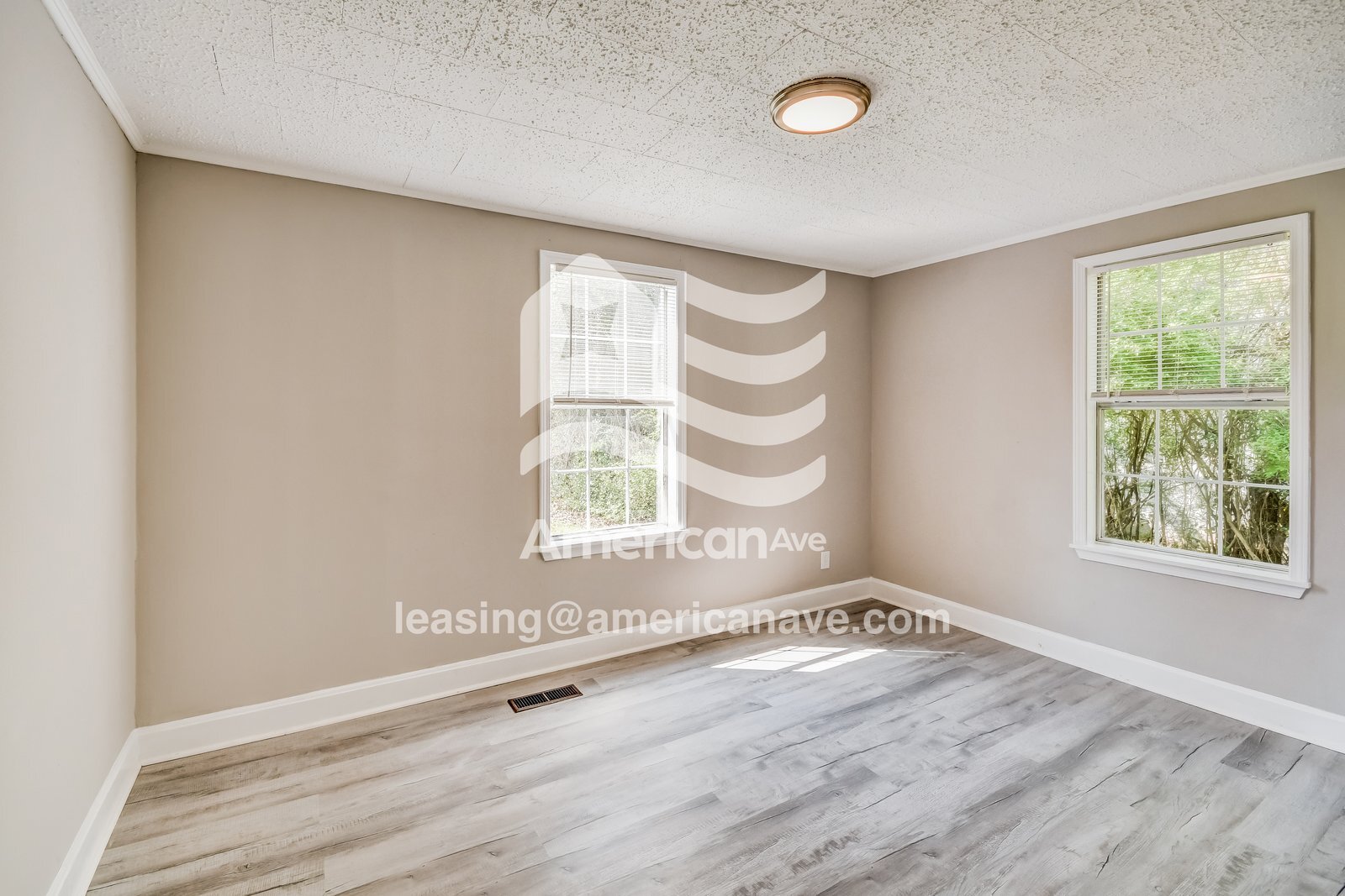 Building Photo - 28 Springbrook Cir