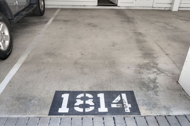 Building Photo - Luxury 3BE/3.5BA located in one of Nashville’s most walkable and vibrant neighborhoods.